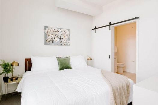 On Cloud 9 - Curated Lifestyle Loft - Espadin LoHi