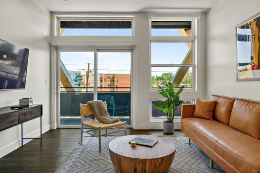 Local Artist-Inspired Prudden Loft - Espadin LoHi
