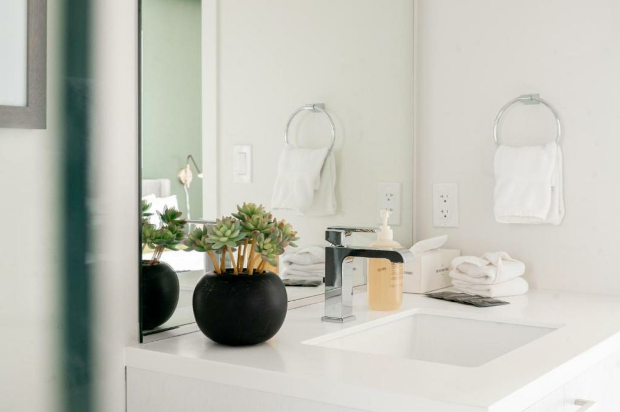 Chic Gallery Loft - Amazing Deck - Espadin LoHi