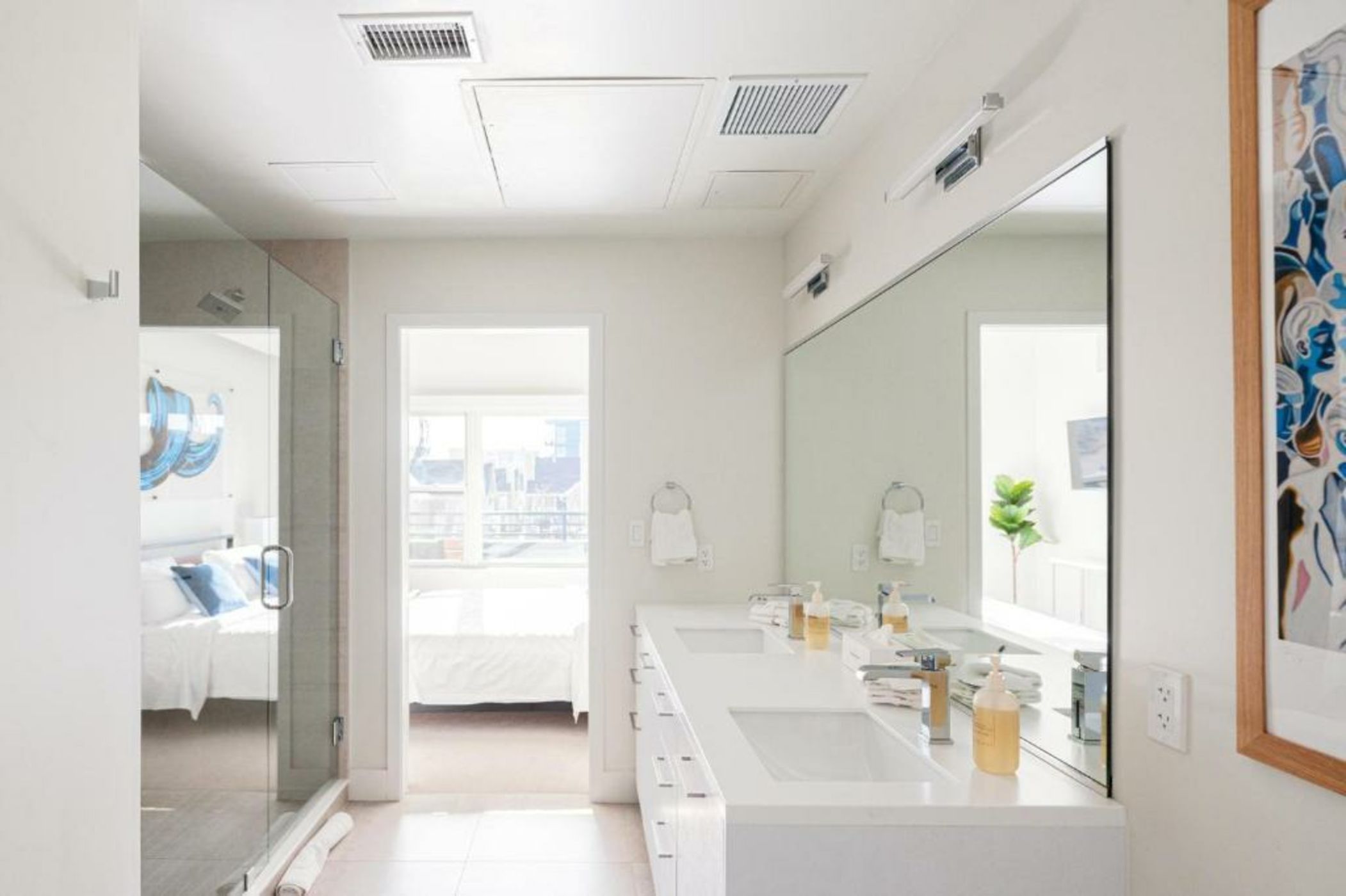 Art-Inspired Loft with Mountain View - Espadin LoHi