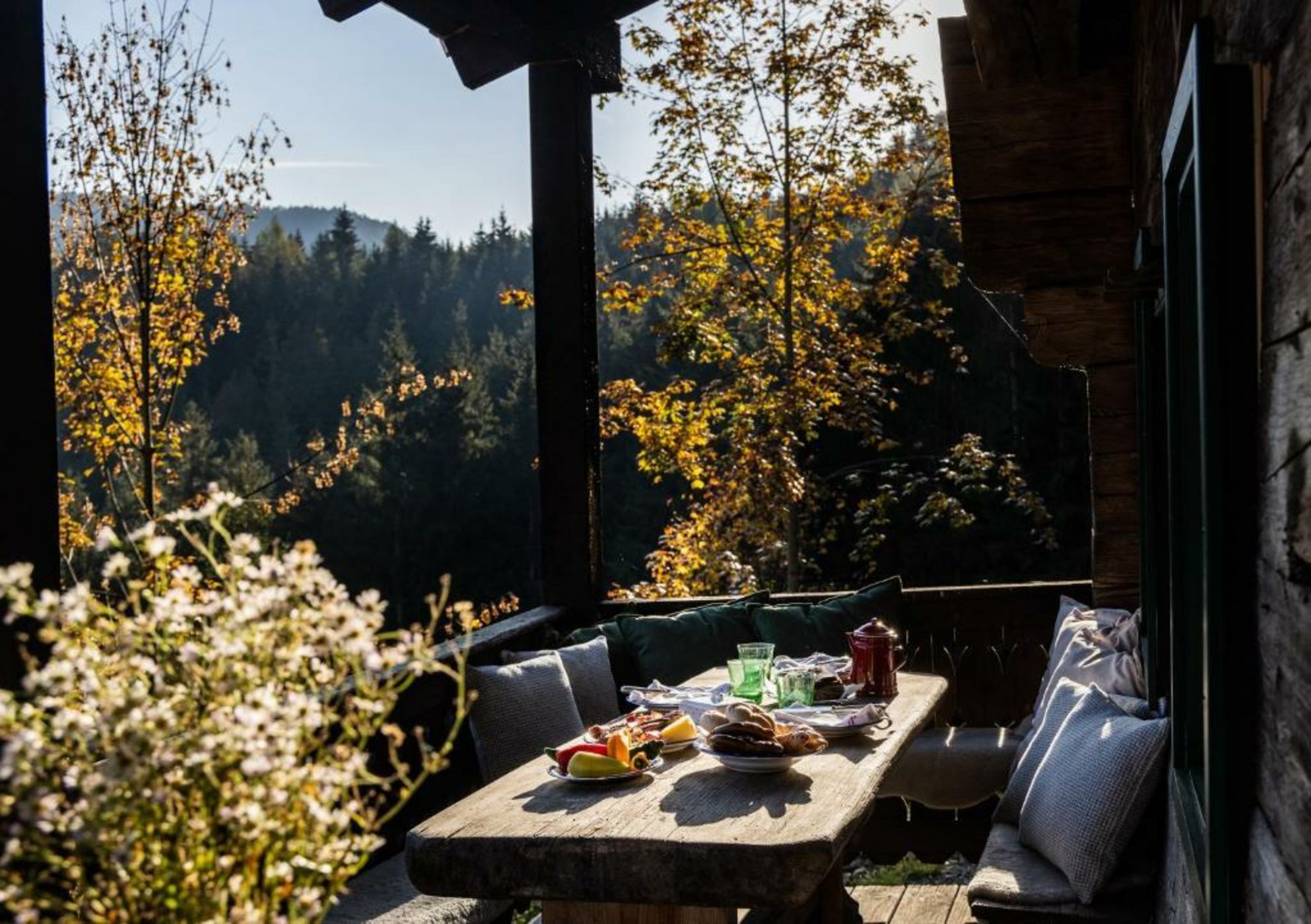 Chalet Leopold - Luxury Alpine Retreat