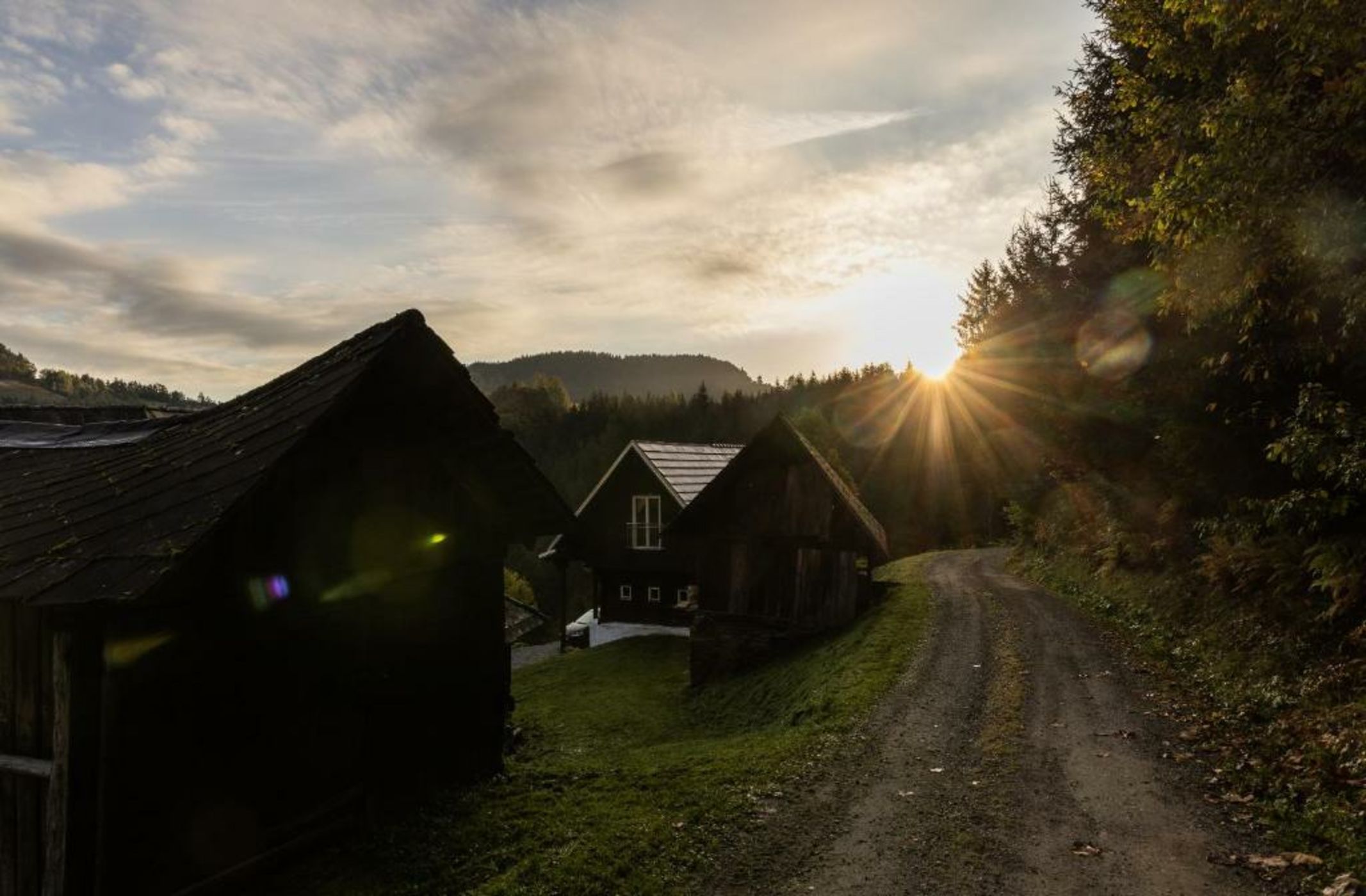 Chalet Leopold - Luxury Alpine Retreat