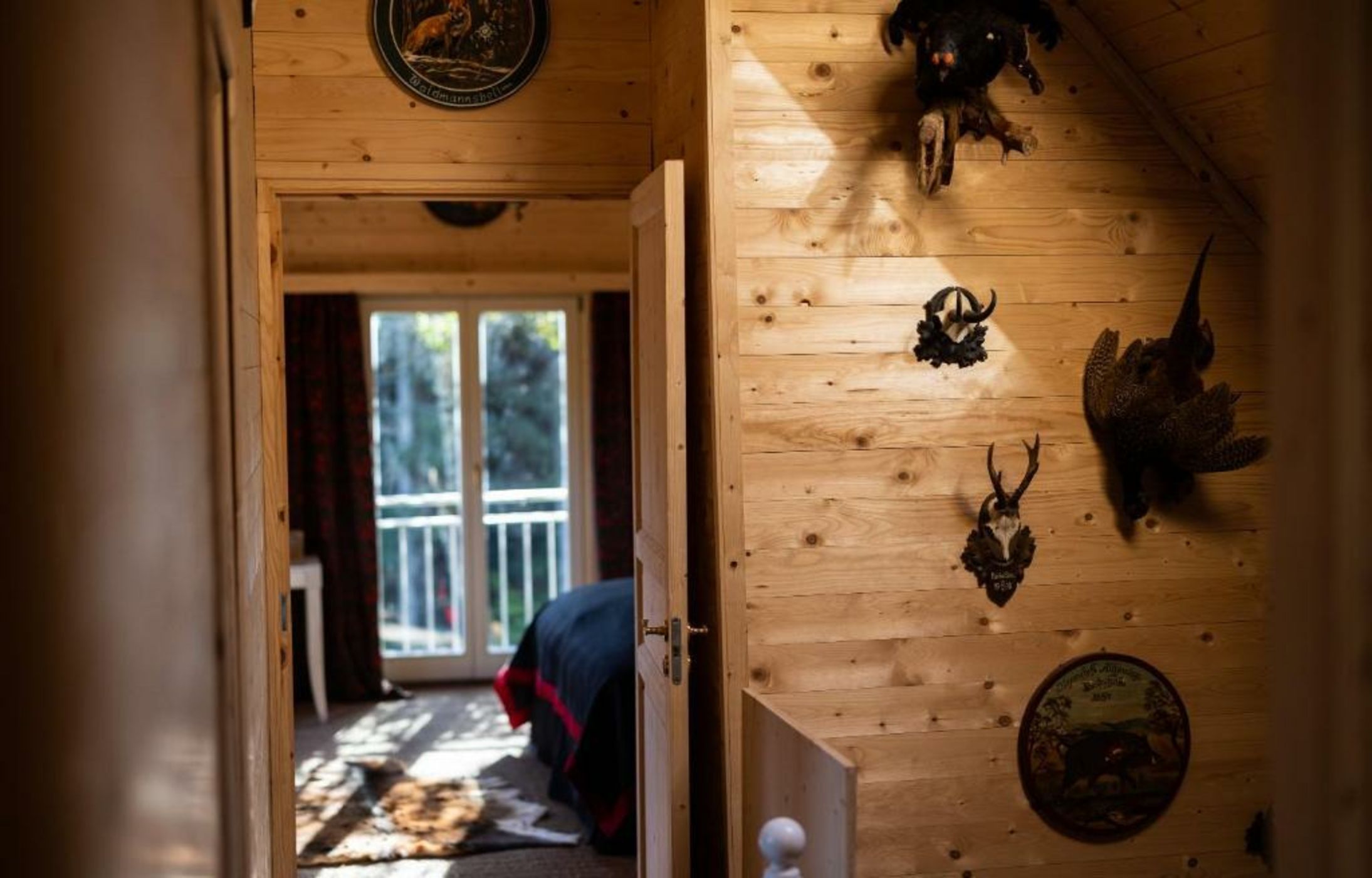 Chalet Leopold - Luxury Alpine Retreat