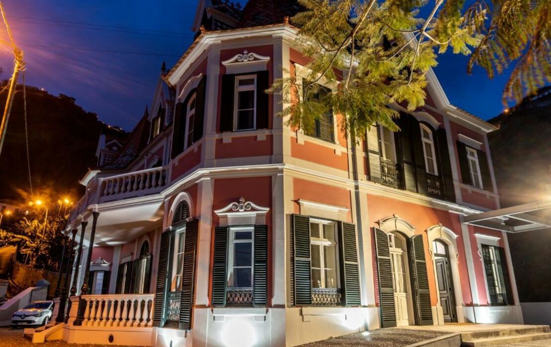 1905 Zino's Palace