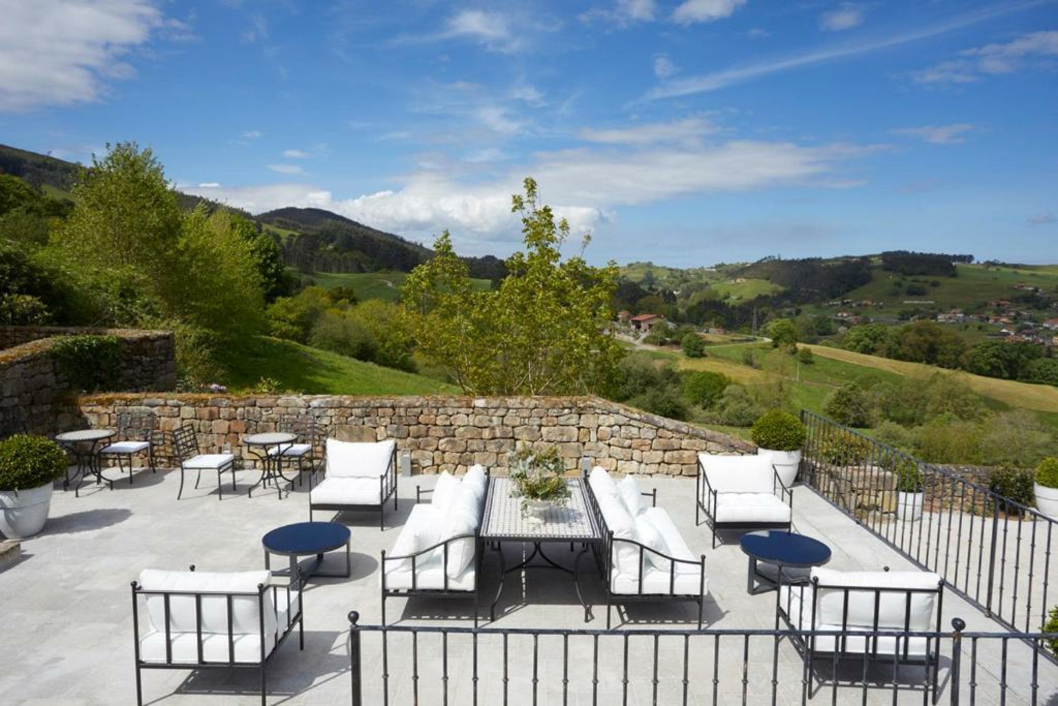 Helguera Palacio Boutique & Antique