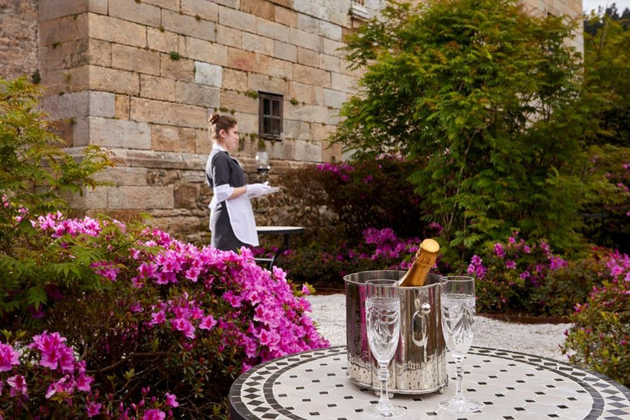 Helguera Palacio Boutique & Antique