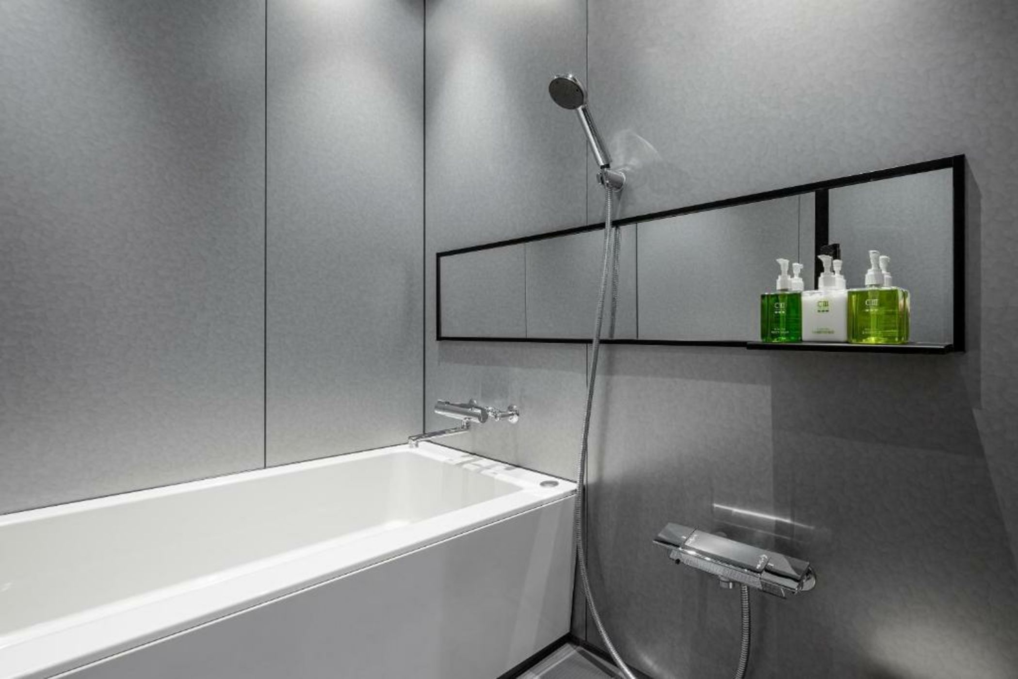 TSUGU Kyoto Sanjo by THE SHARE HOTELS