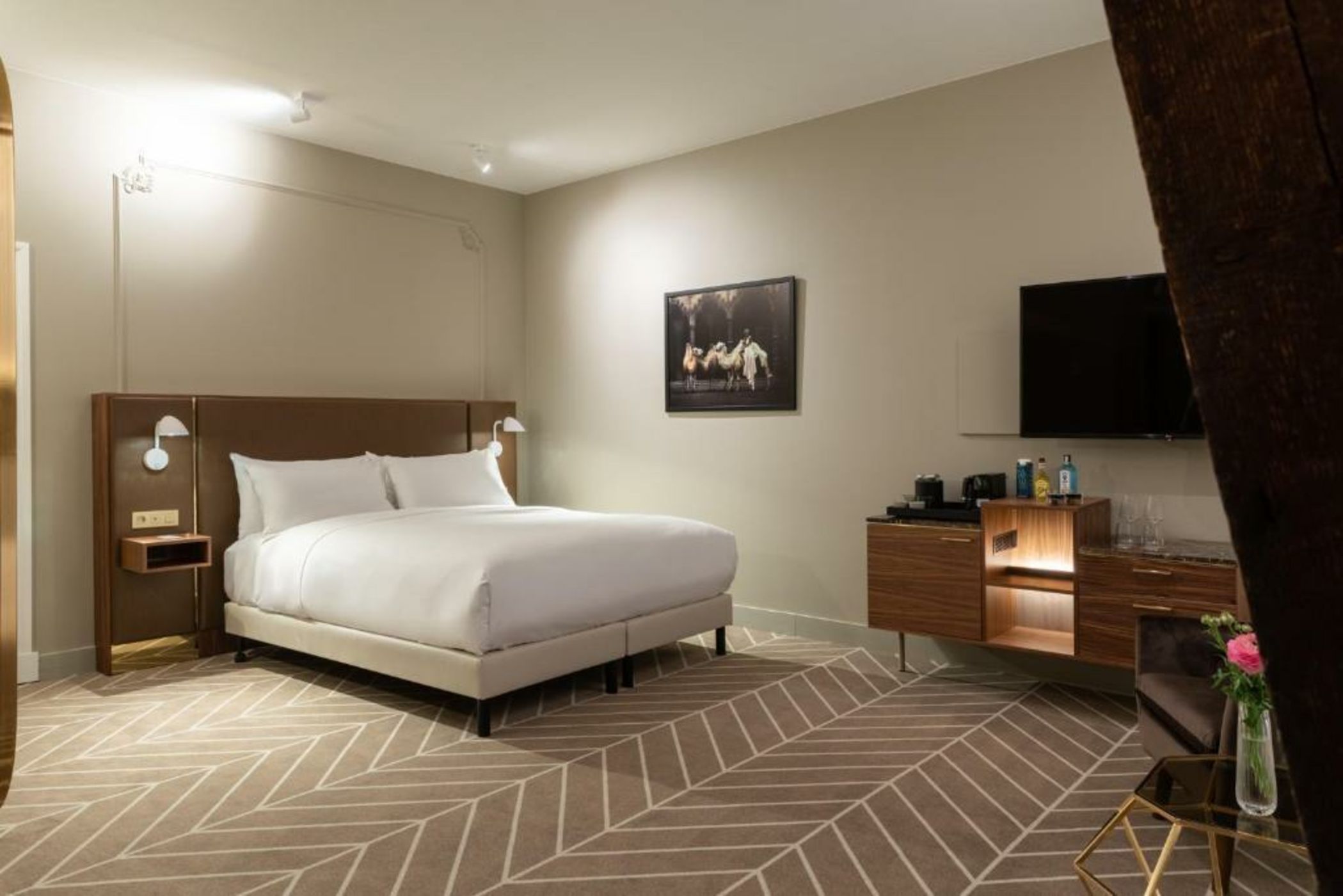 Sapphire House Antwerp, Autograph Collection