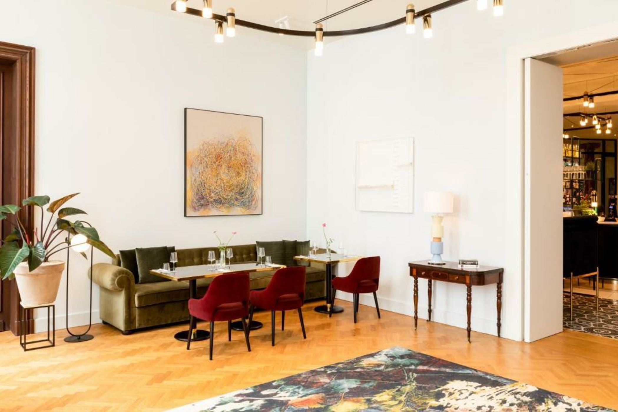 Sapphire House Antwerp, Autograph Collection