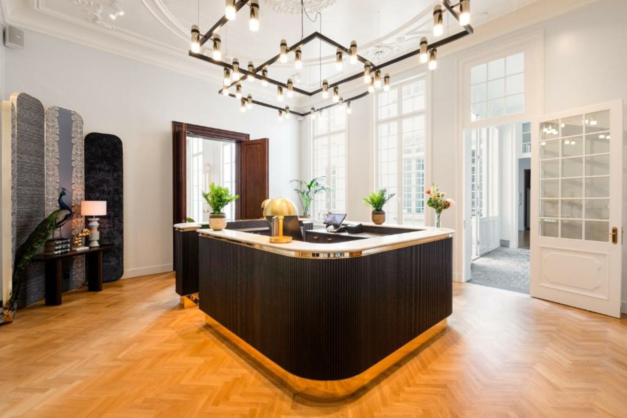 Sapphire House Antwerp, Autograph Collection