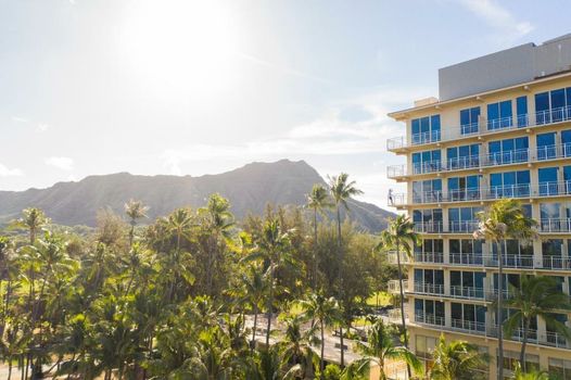 Kaimana Beach Hotel