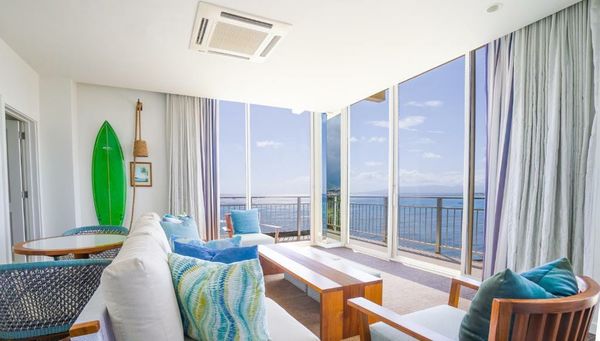 Kaimana Beach Hotel