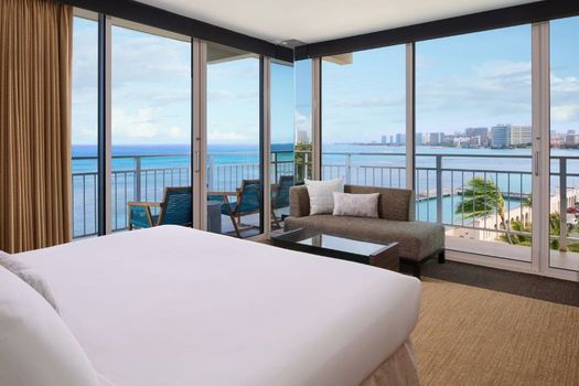 Kaimana Beach Hotel