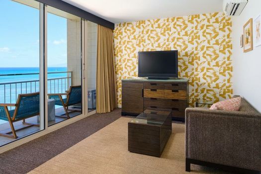 Kaimana Beach Hotel