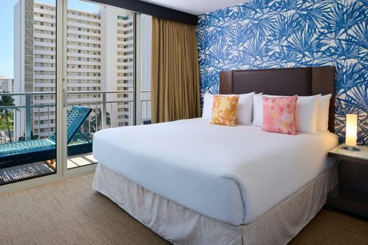 Kaimana Beach Hotel