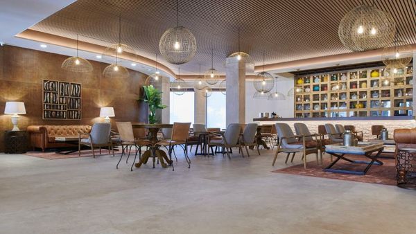 Ansares Hotel