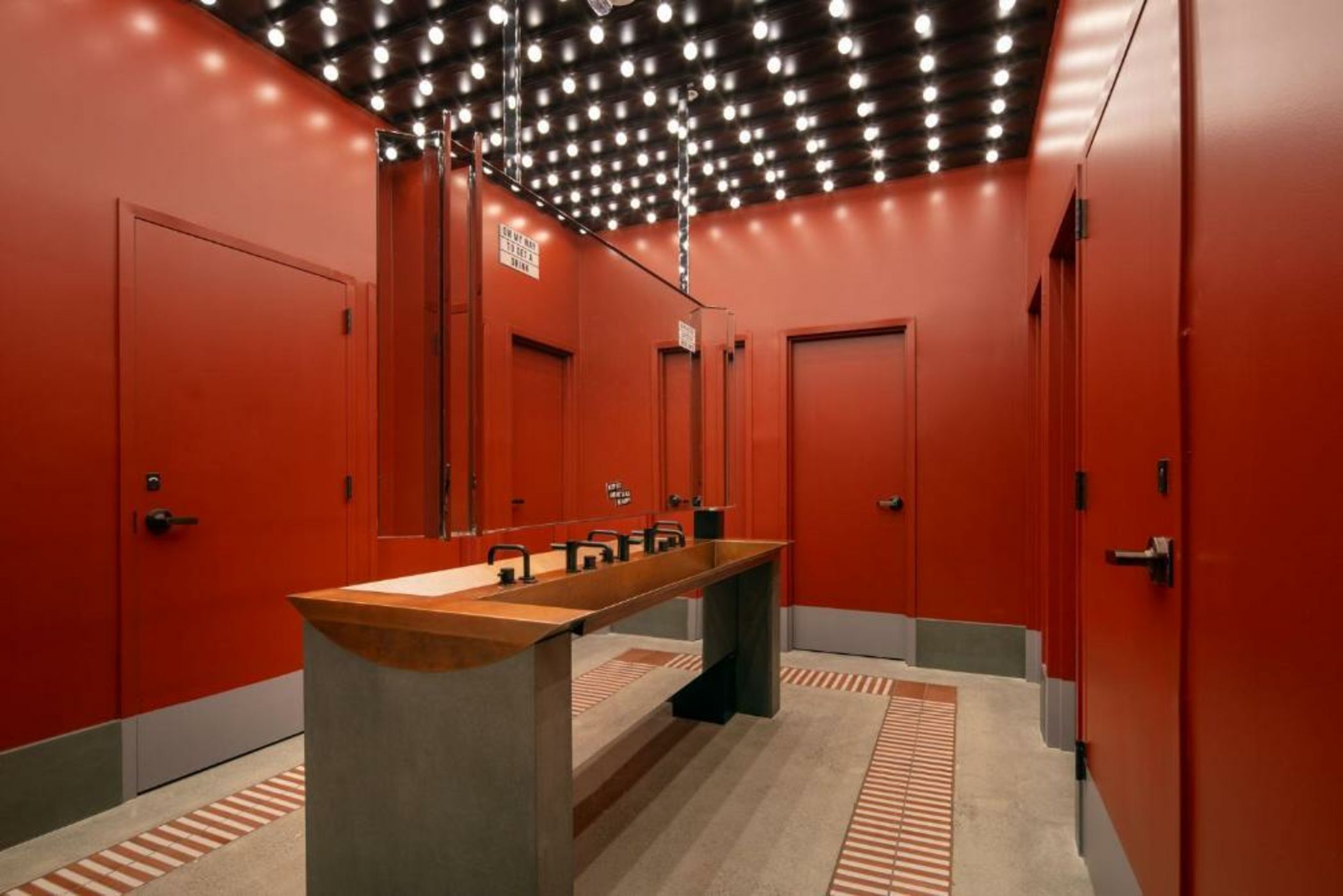 Moxy Oakland Downtown