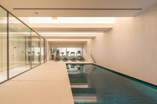 LUSTER Hotel