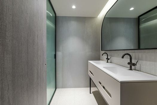 LUSTER Hotel