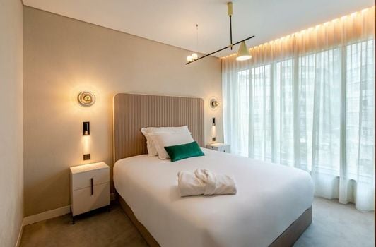 LUSTER Hotel