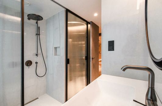 LUSTER Hotel