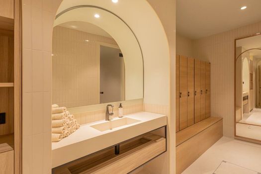 LUSTER Hotel