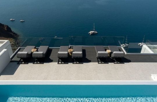 Hom Santorini