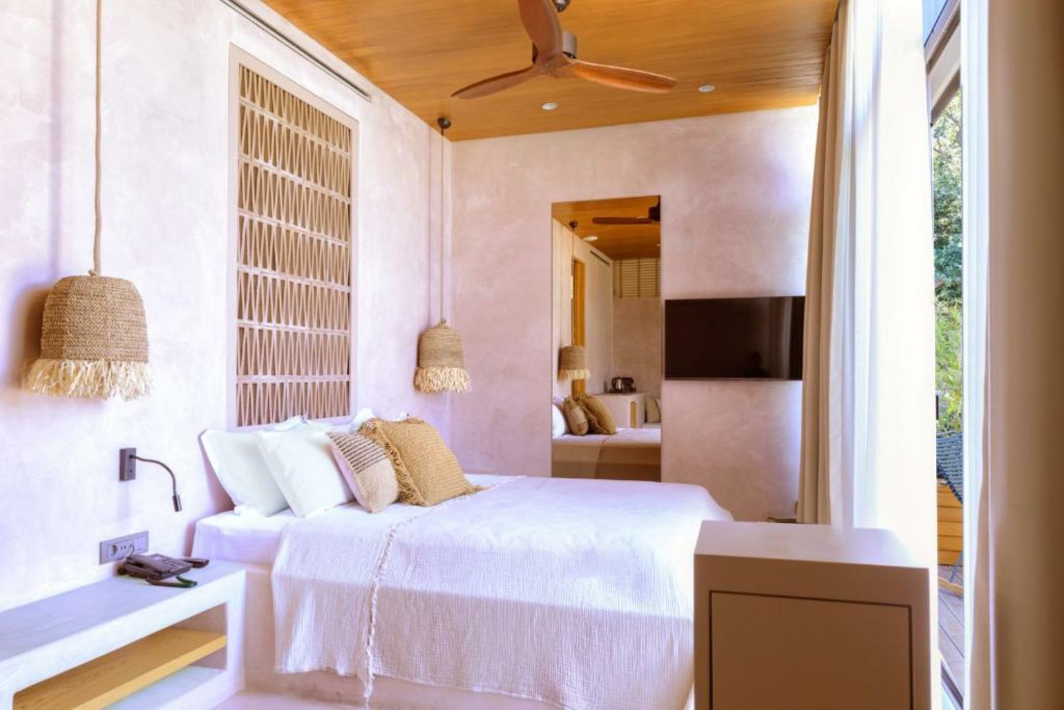 Birdcage 33 Hotel - Adult Only