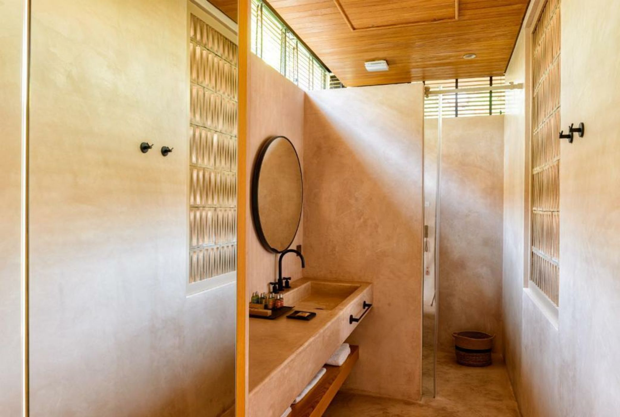 Birdcage 33 Hotel - Adult Only