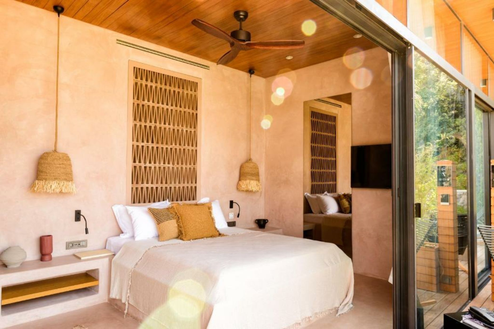 Birdcage 33 Hotel - Adult Only