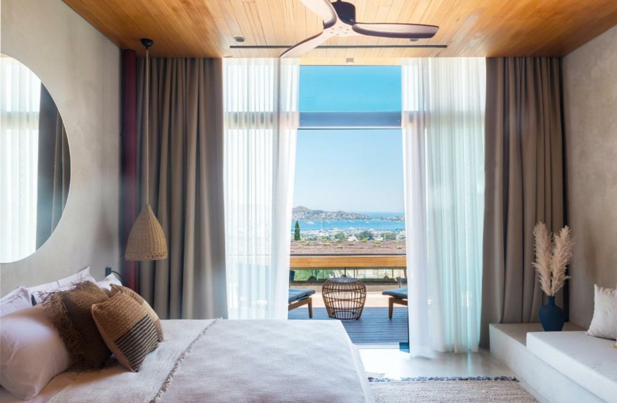 Birdcage 33 Hotel - Adult Only