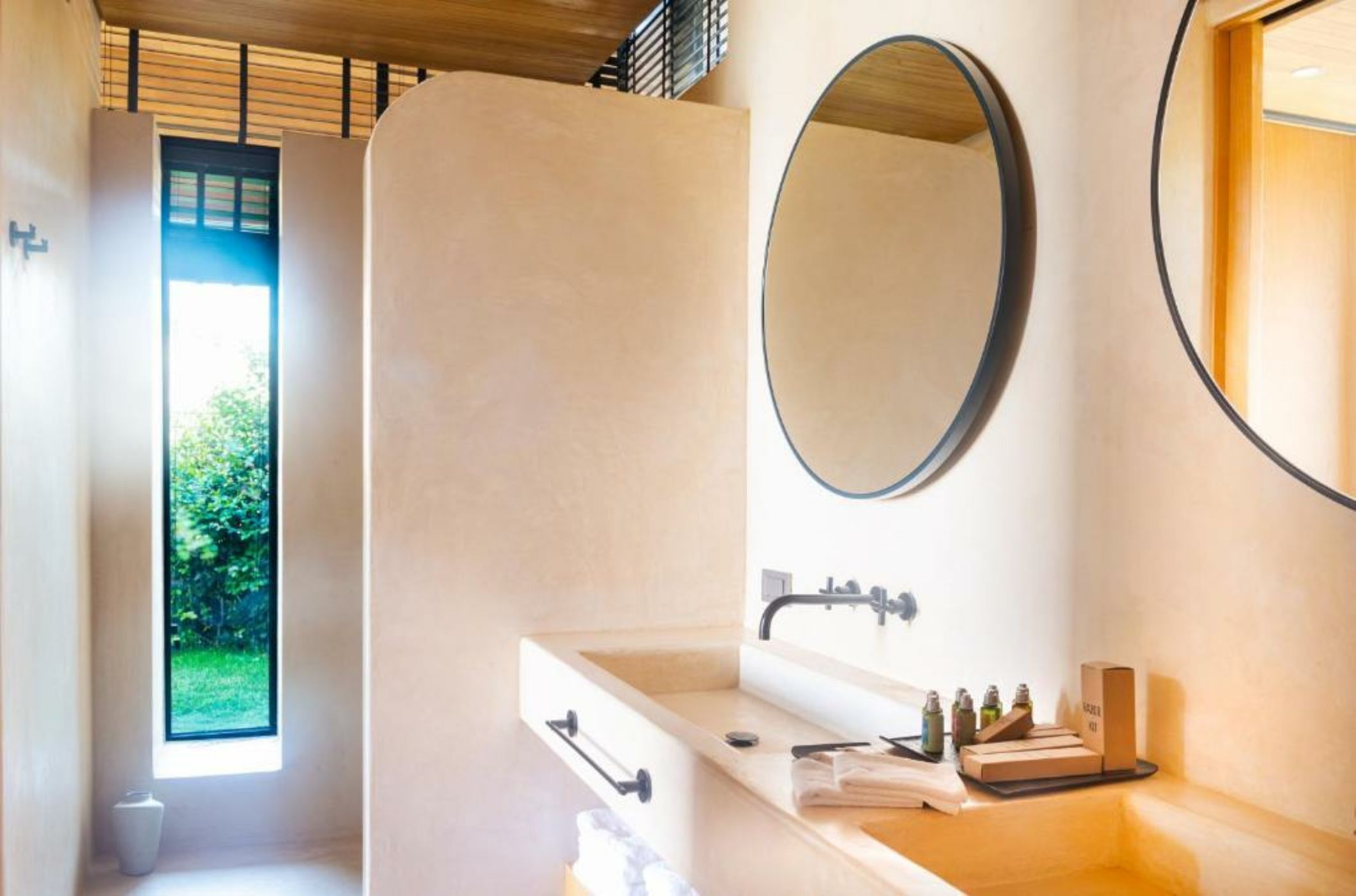 Birdcage 33 Hotel - Adult Only