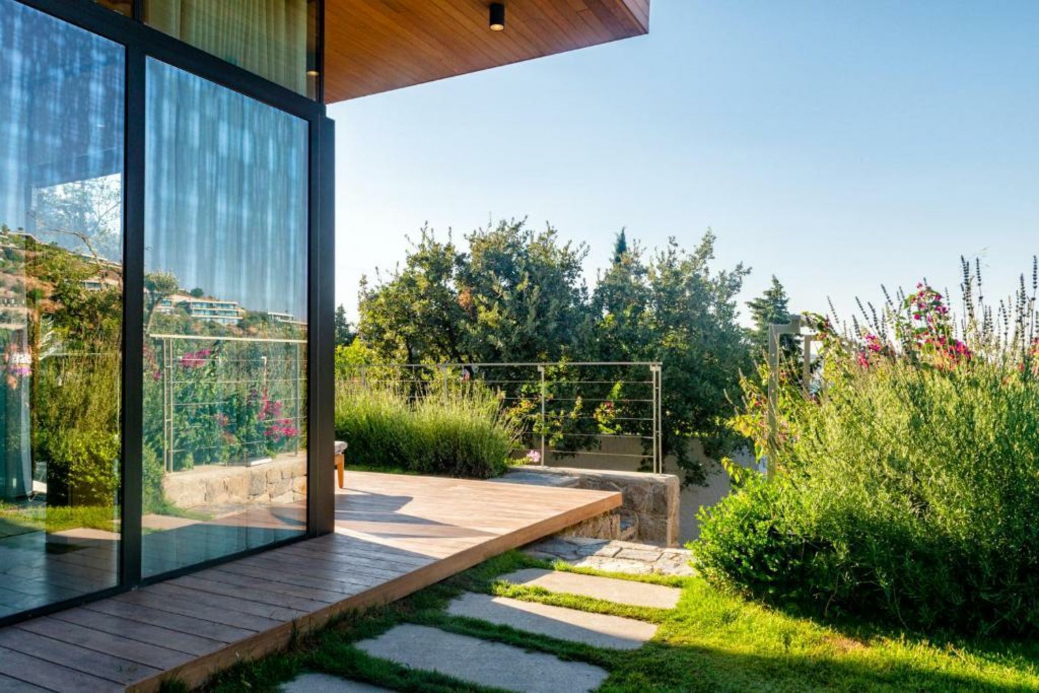 Birdcage 33 Hotel - Adult Only