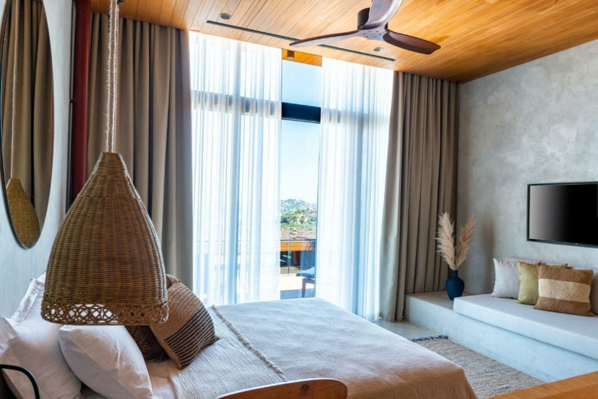 Birdcage 33 Hotel - Adult Only