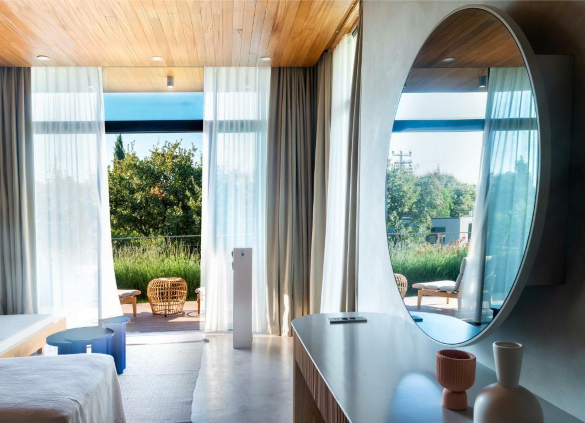 Birdcage 33 Hotel - Adult Only