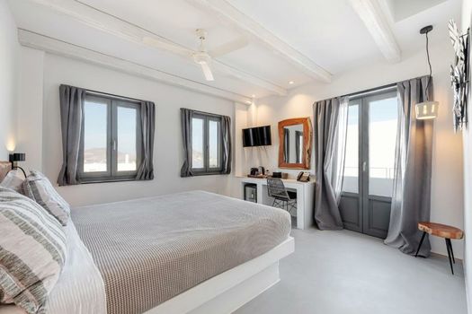 Paros Cape Suites