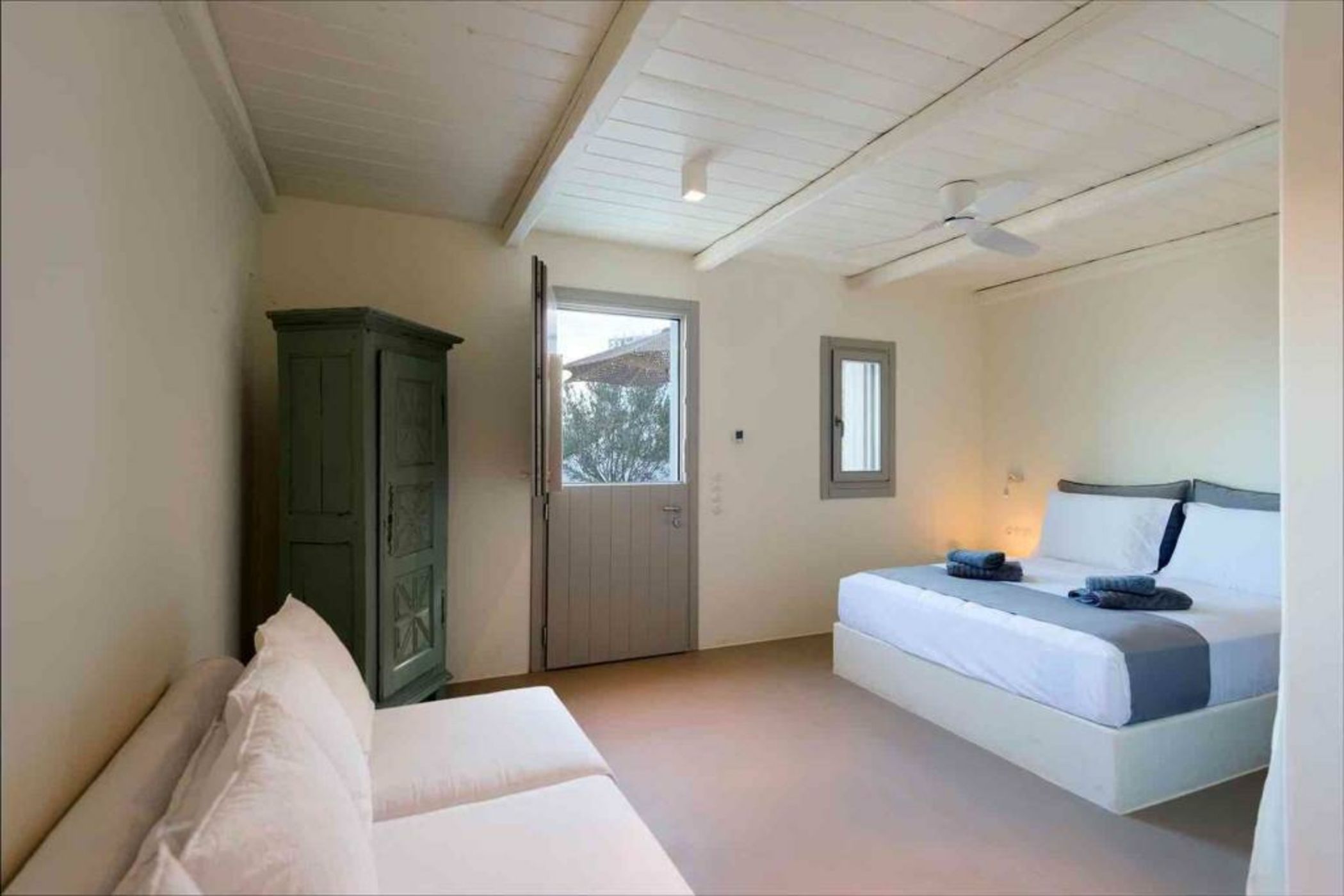 Villa Paros 7 bedrooms