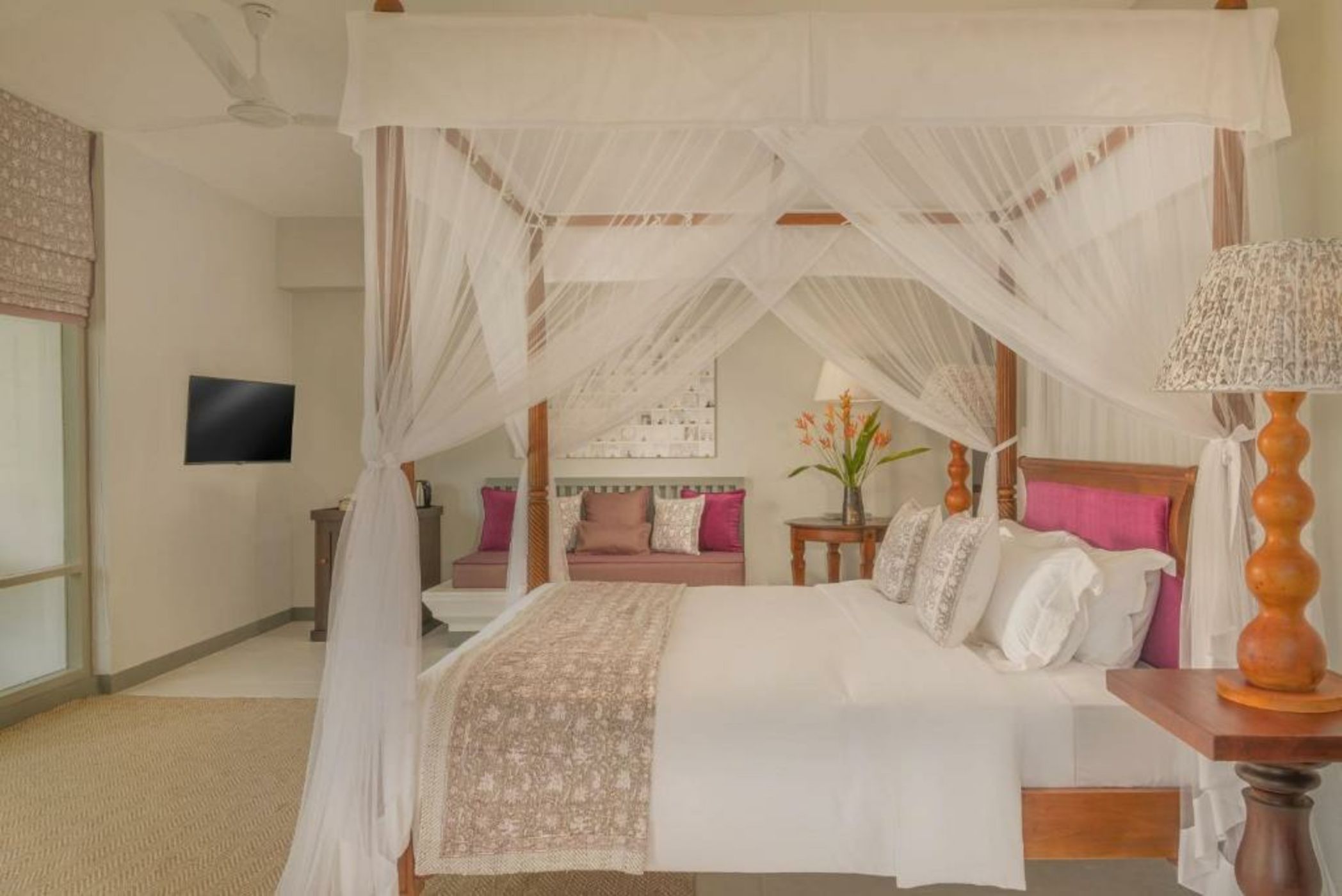 The Villa Bentota by KK Collection