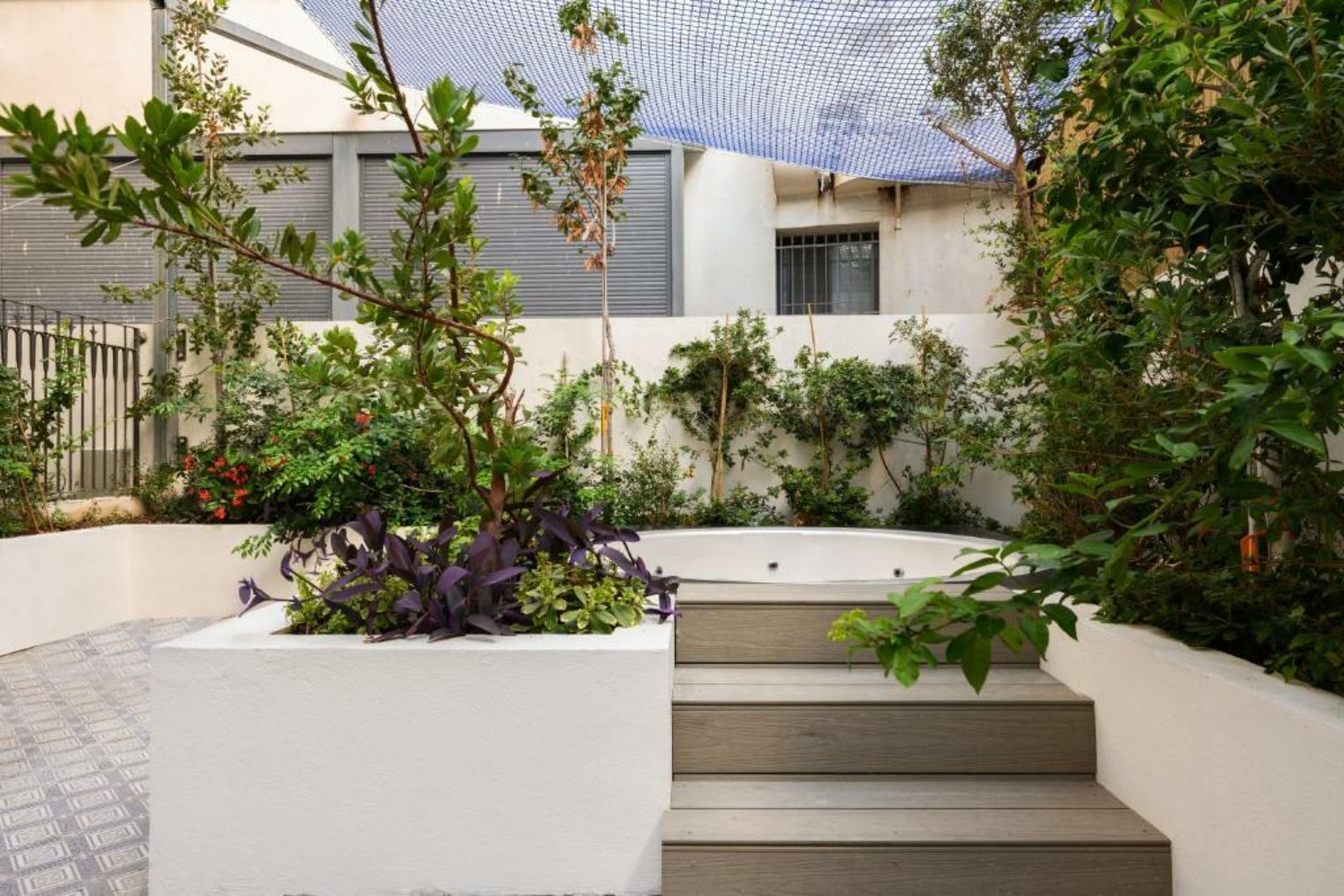 Alberto by Isrotel Design