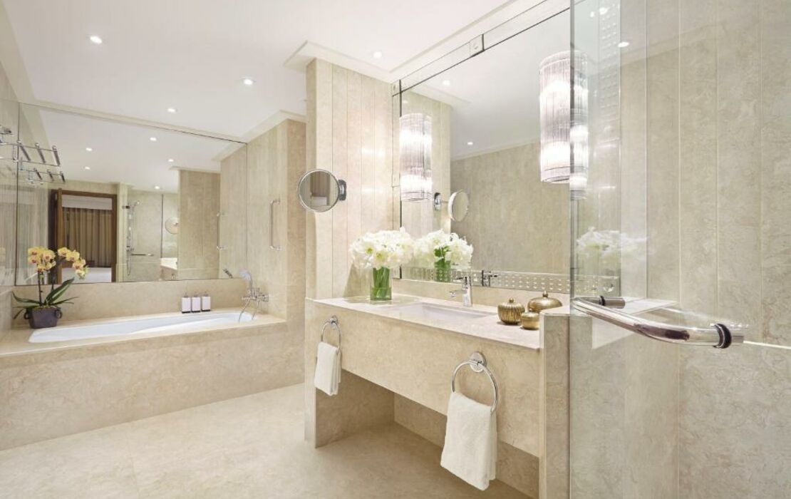 Anantara Siam Bangkok Hotel