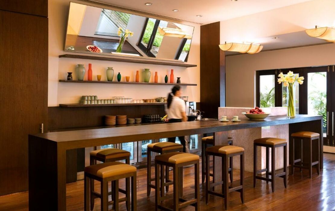 Anantara Siam Bangkok Hotel