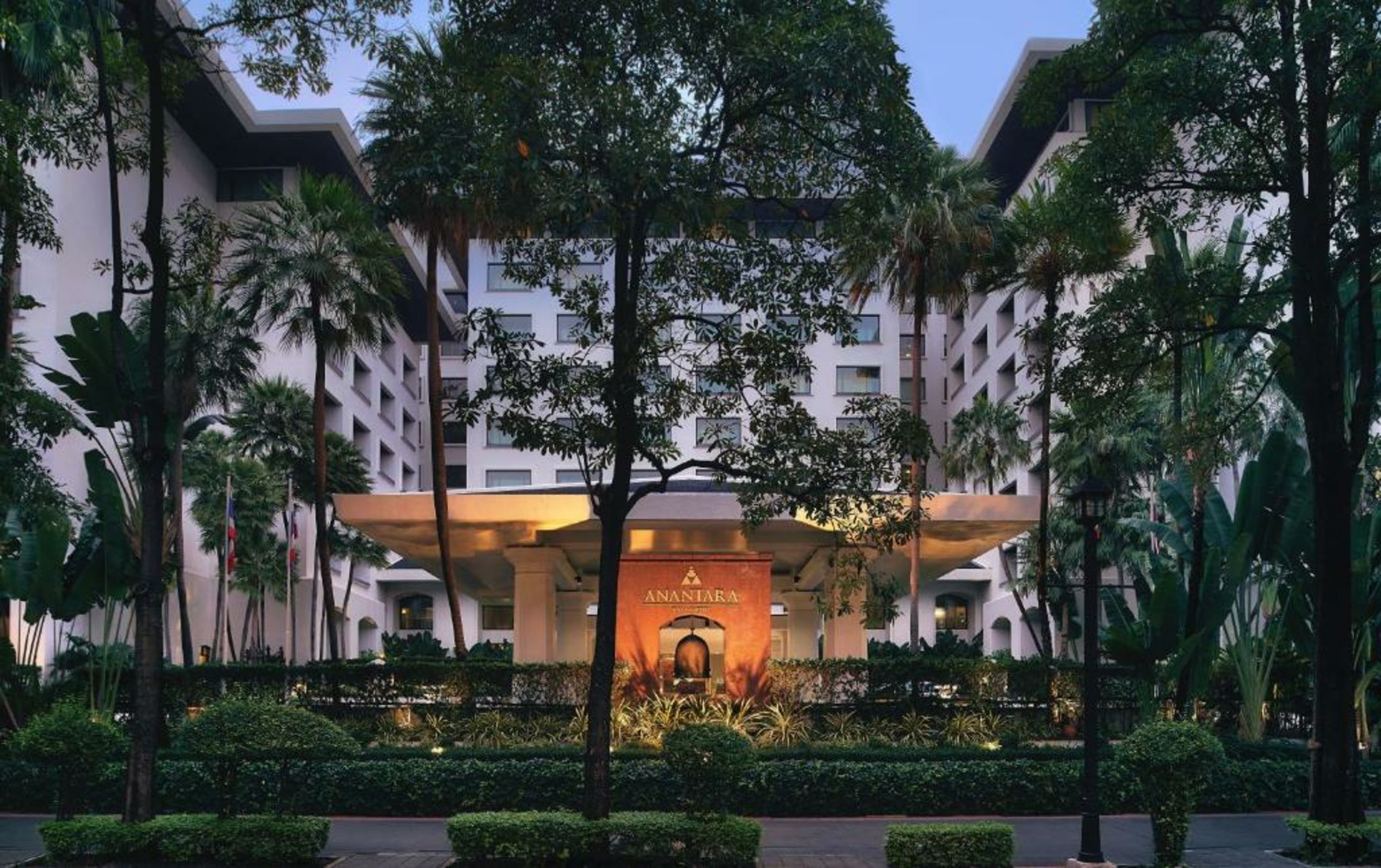 Anantara Siam Bangkok Hotel