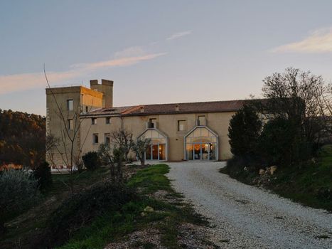 La Ferme HI bride