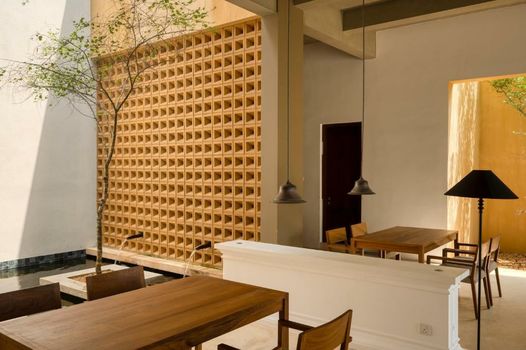 Kayaam House