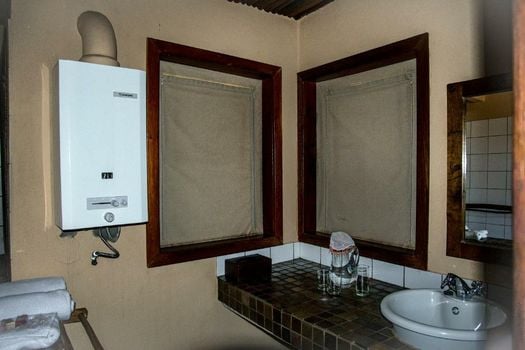 Xaus Lodge