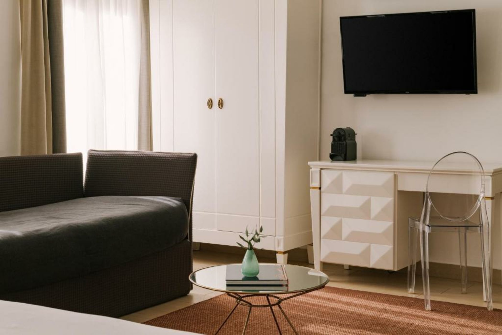 Sonder Salute Palace