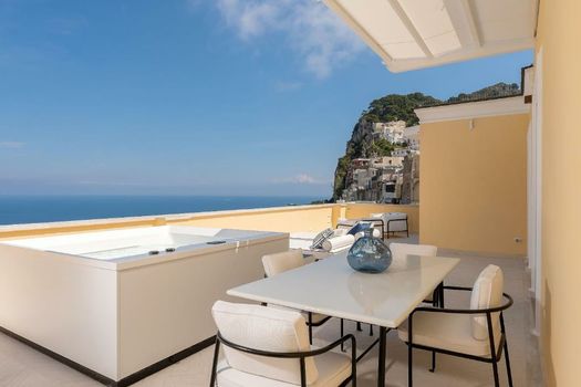 Palazzo M Capri
