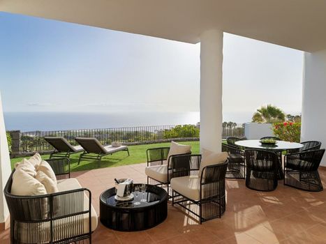 Las Terrazas de Abama Suites