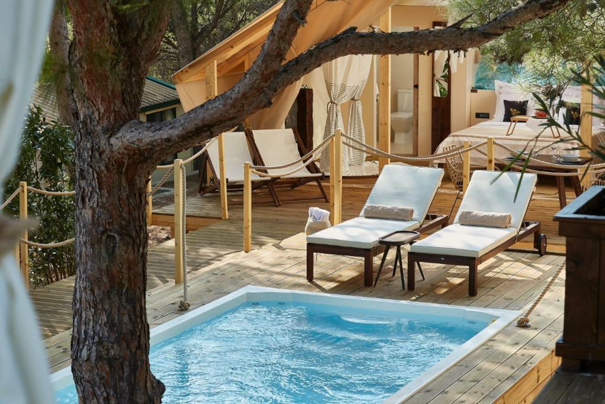 Abeille Maison Glamping Resort Zlatni Rat -Adults Only