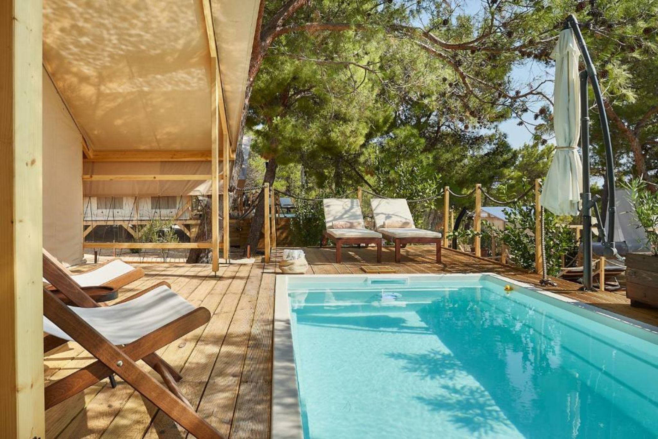 Abeille Maison Glamping Resort Zlatni Rat -Adults Only